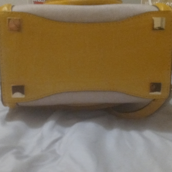 Yellow and Khaki Michael Kors Purse - Picture 4 of 4